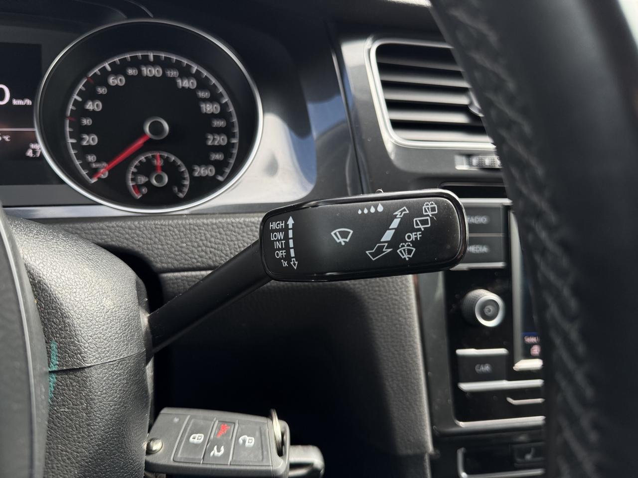 2019 Volkswagen Golf SportWagen Comfortline 4MOTION   1 Owner Photo