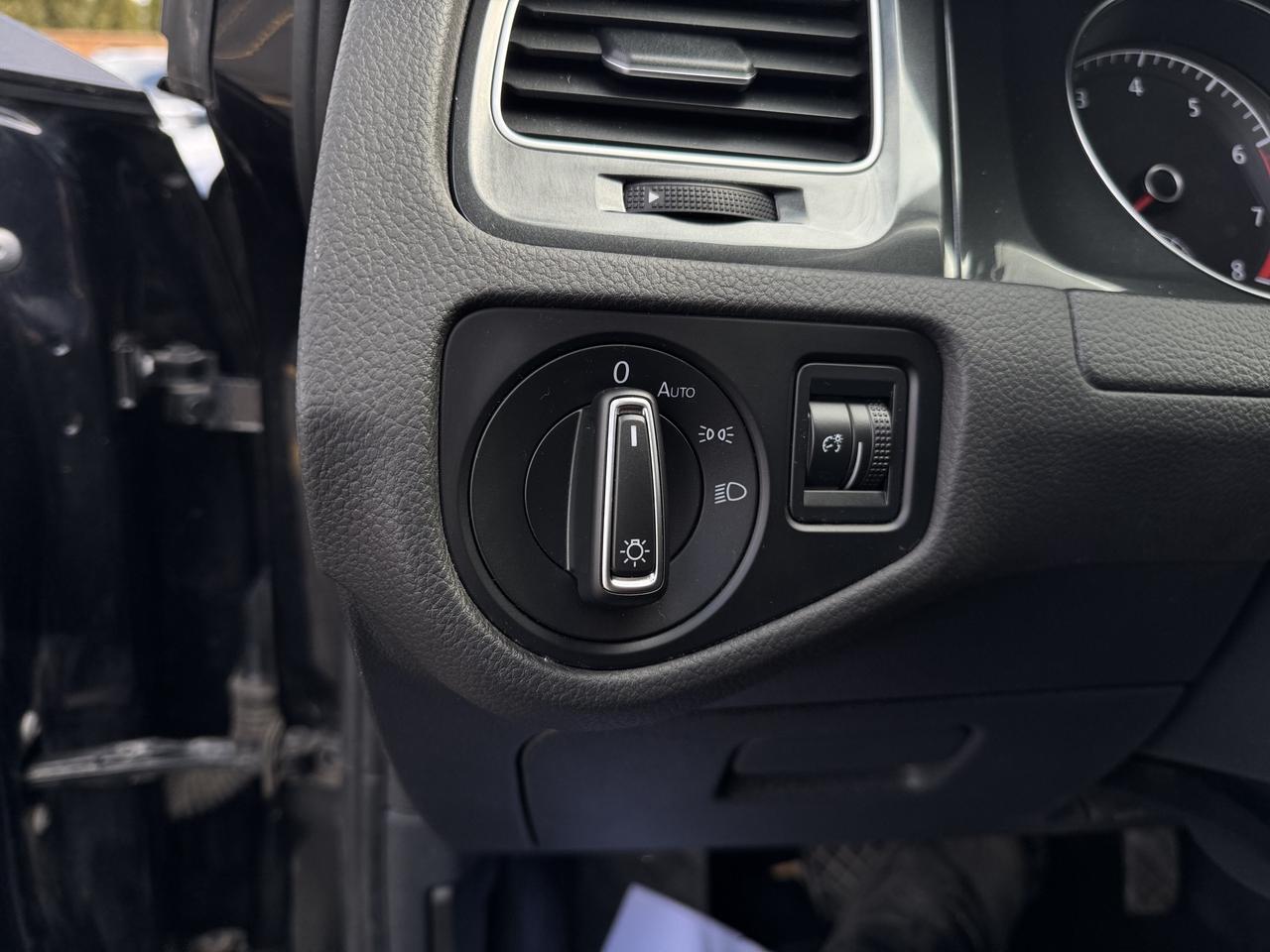 2019 Volkswagen Golf SportWagen Comfortline 4MOTION   1 Owner Photo