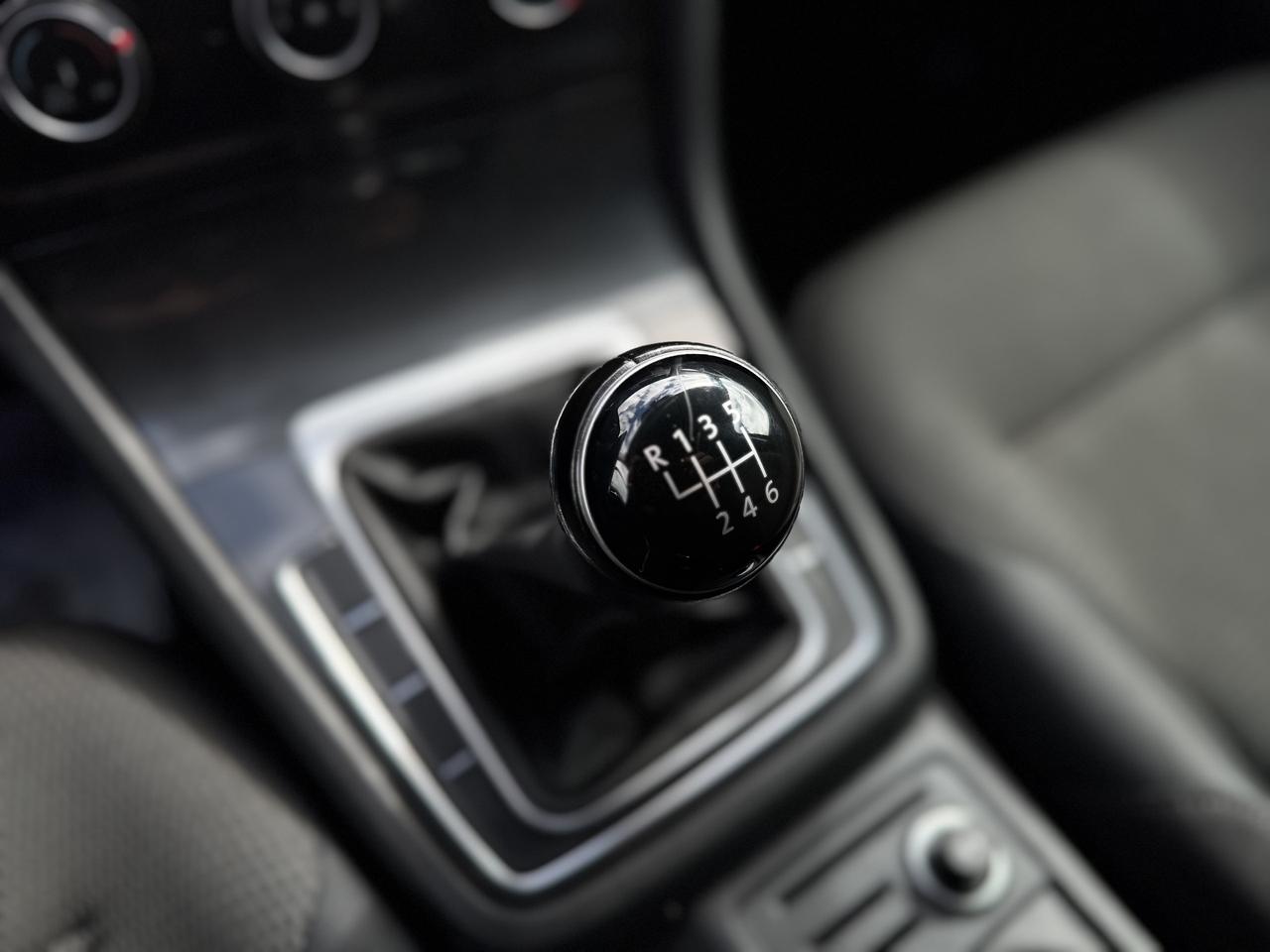 2019 Volkswagen Golf SportWagen Comfortline 4MOTION   1 Owner Photo