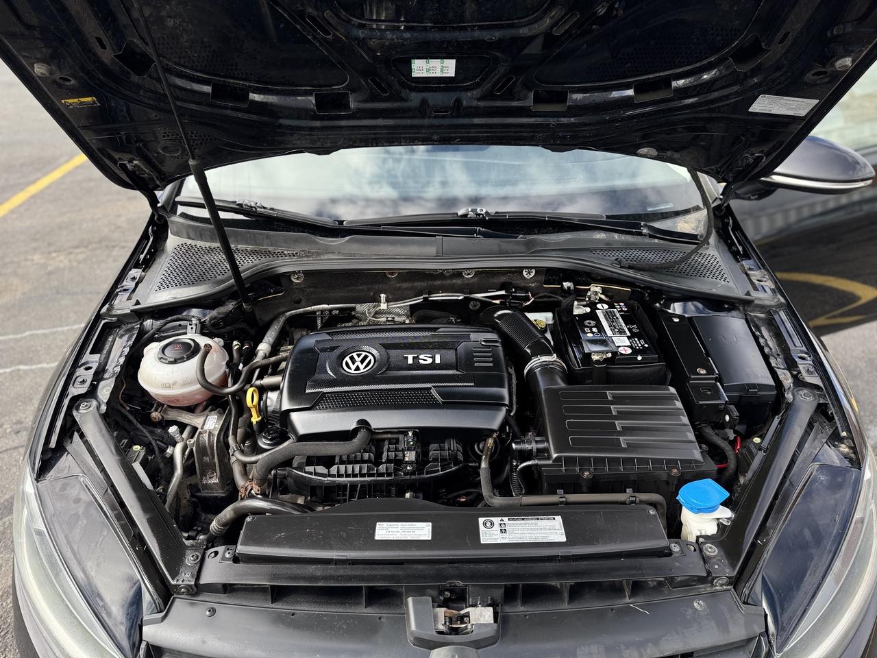 2019 Volkswagen Golf SportWagen Comfortline 4MOTION   1 Owner Photo