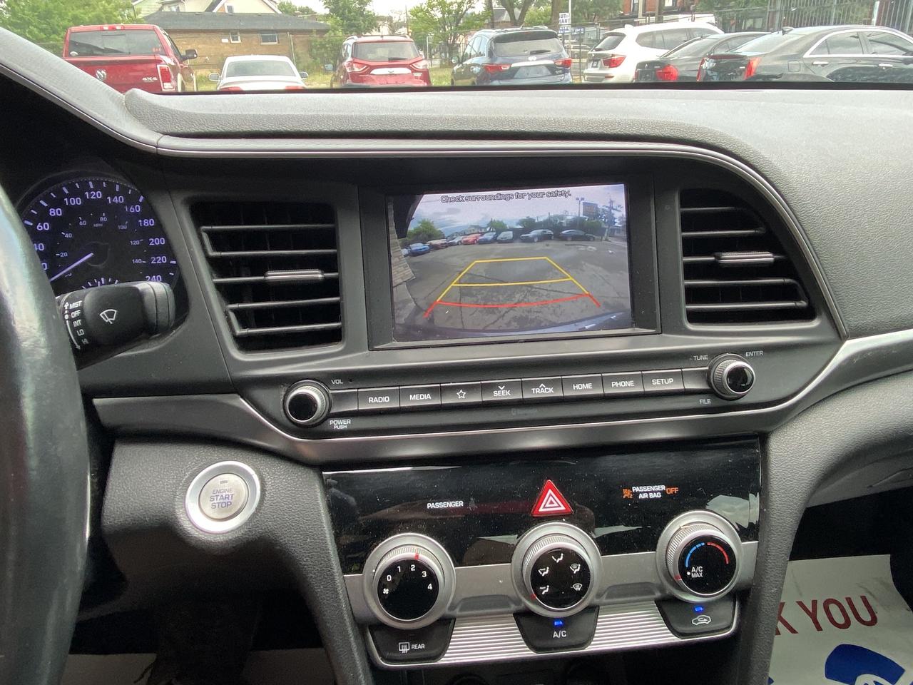 2019 Hyundai Elantra Preferred Auto w-Sun & Safety Package Photo