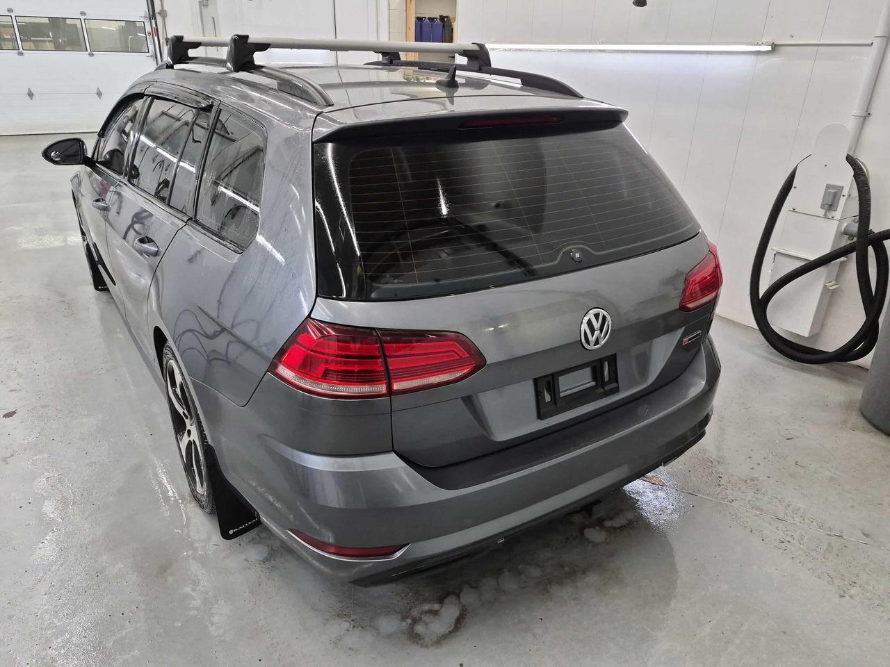 2018 Volkswagen Golf SportWagen Comfortline Manual 4MOTION Photo