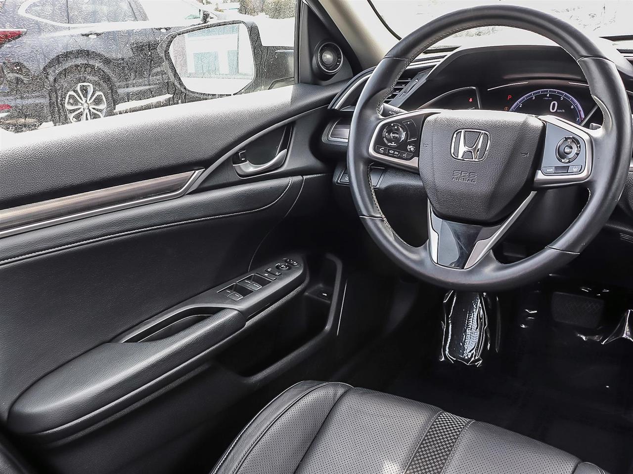 2020 Honda Civic Sedan Touring Photo