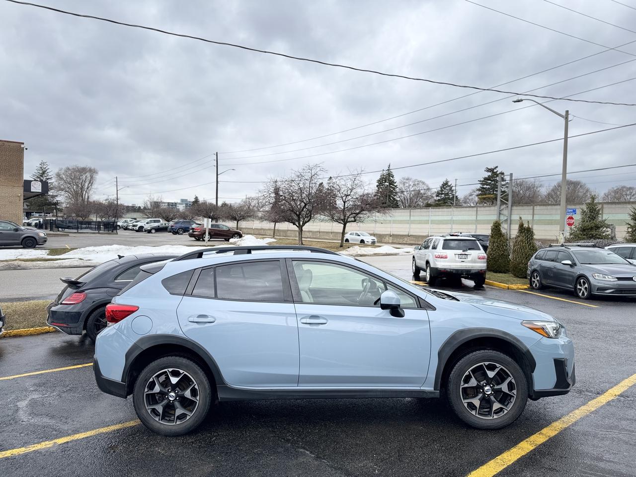 2018 Subaru Crosstrek Sport   Low KMS   Sunroof Photo4