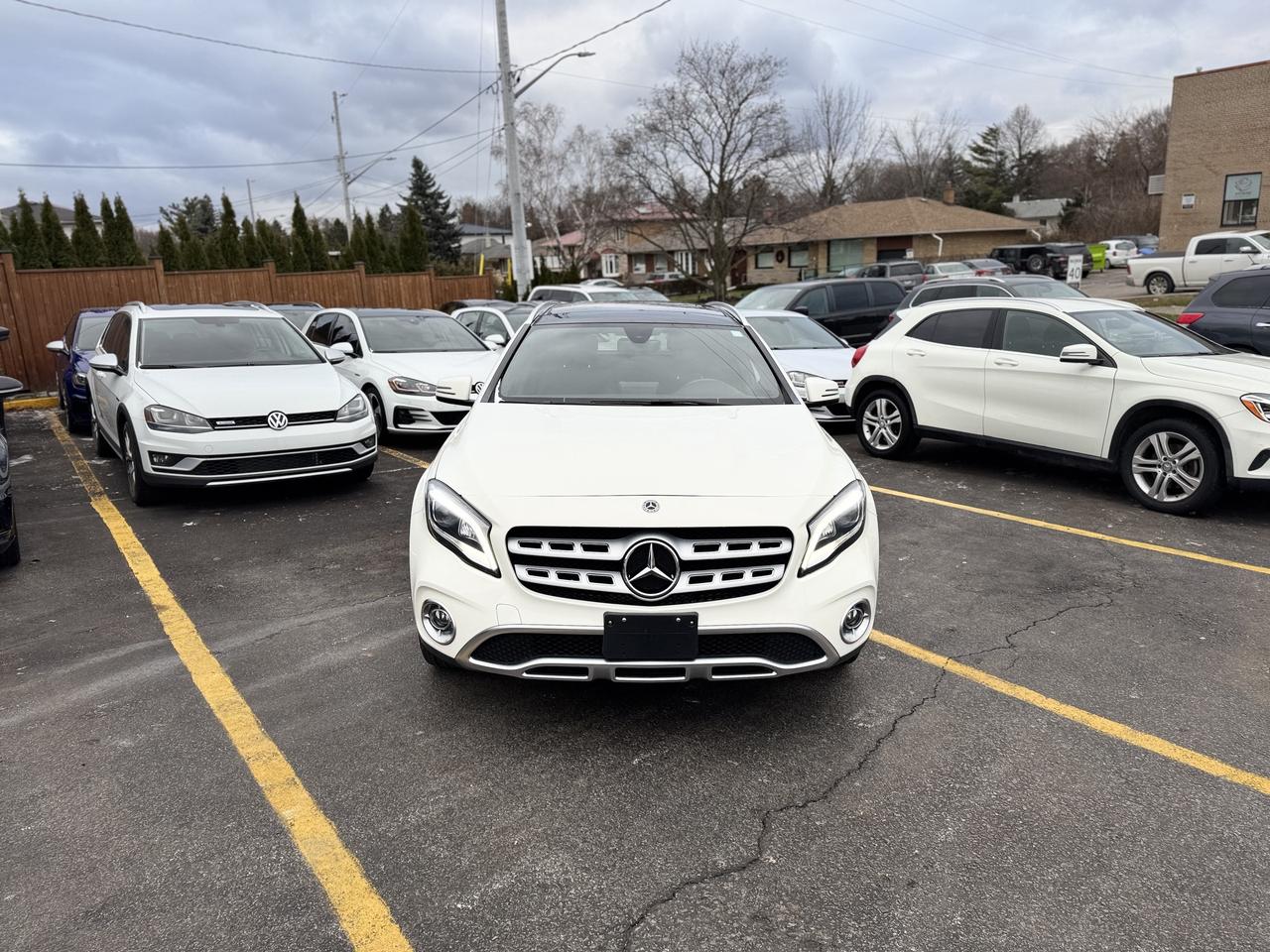 2018 Mercedes-Benz GLA GLA250 4MATIC / 0 ACCIDENTS Photo3