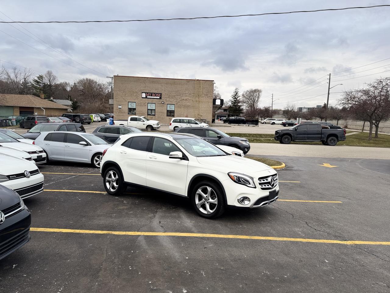 2018 Mercedes-Benz GLA GLA250 4MATIC / 0 ACCIDENTS Photo4