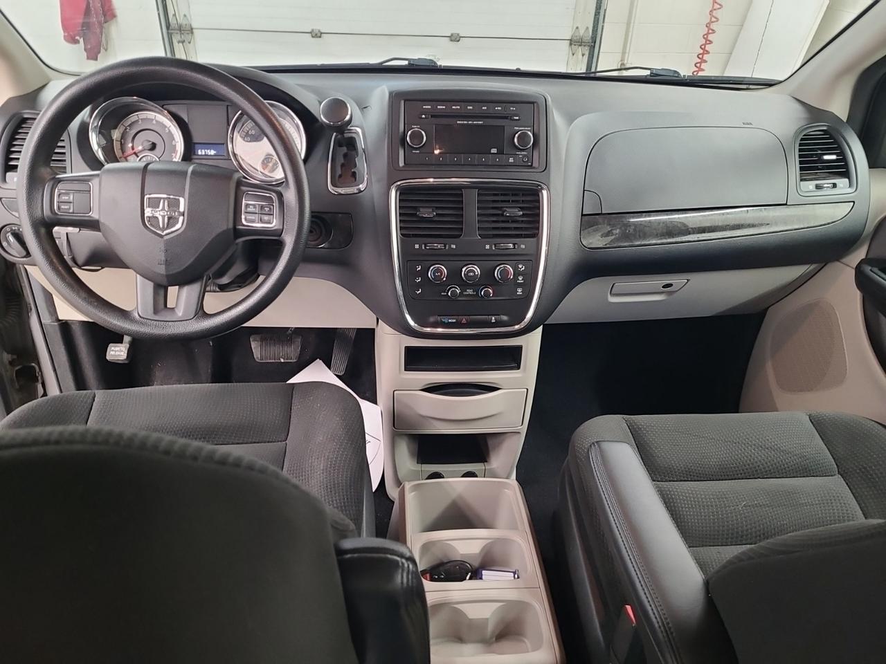 2017 Dodge Grand Caravan Wheelchair Accessible Mobility Side Entry Photo4