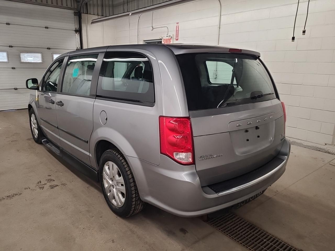 2017 Dodge Grand Caravan Wheelchair Accessible Mobility Side Entry Photo