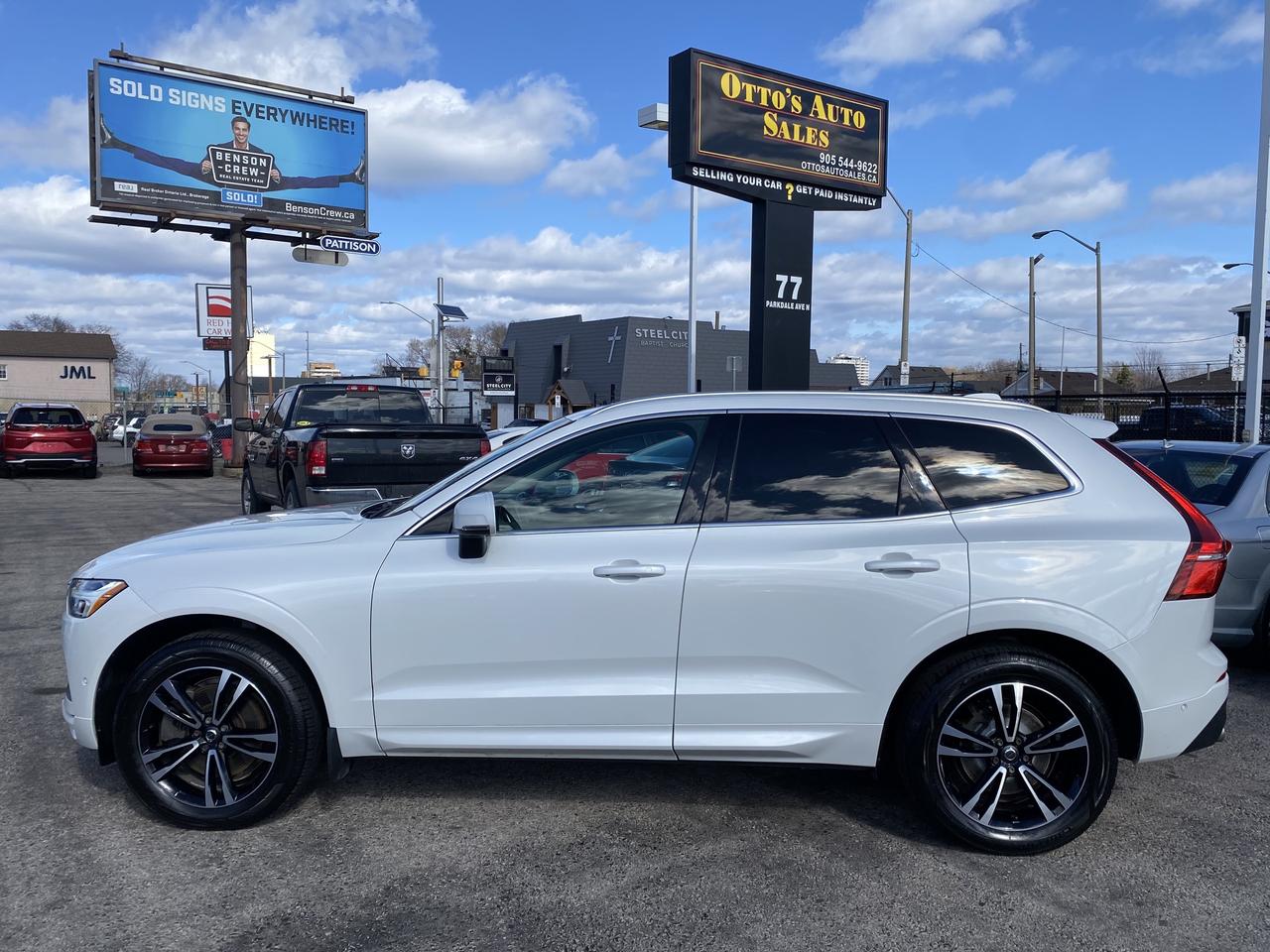 2018 Volvo XC60 T6 AWD Momentum Photo