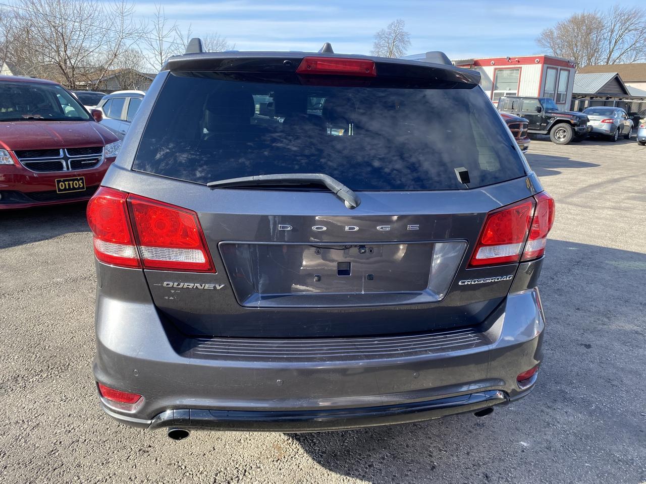 2018 Dodge Journey Crossroad AWD Photo