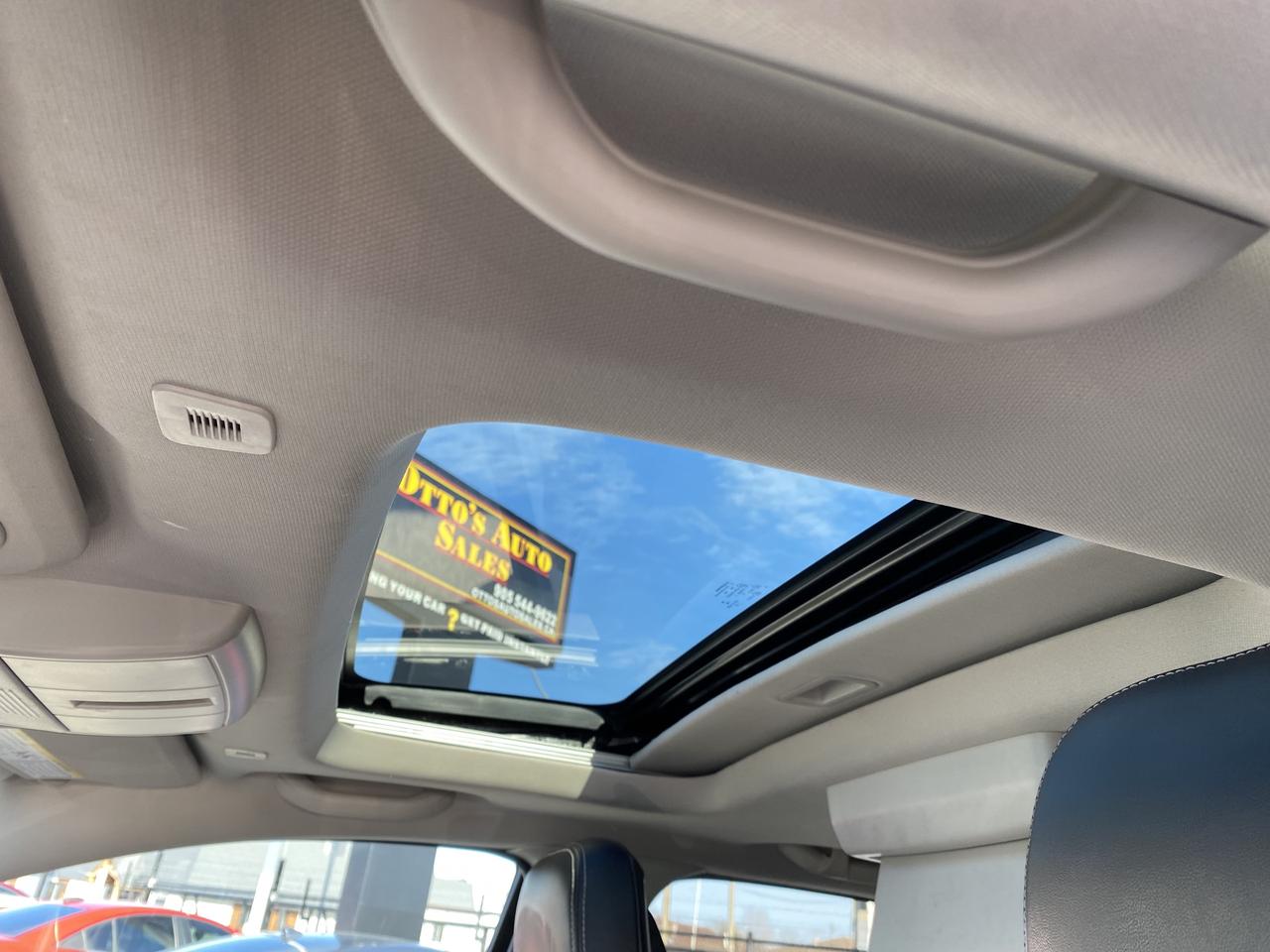 2018 Dodge Journey Crossroad AWD Photo