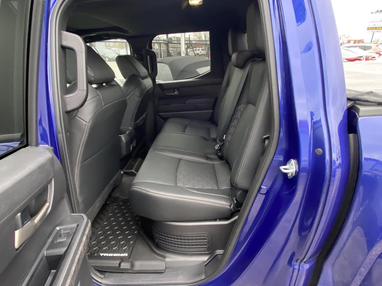 2025 Toyota Tacoma 4x4 Double Cab Auto Hybrid Photo