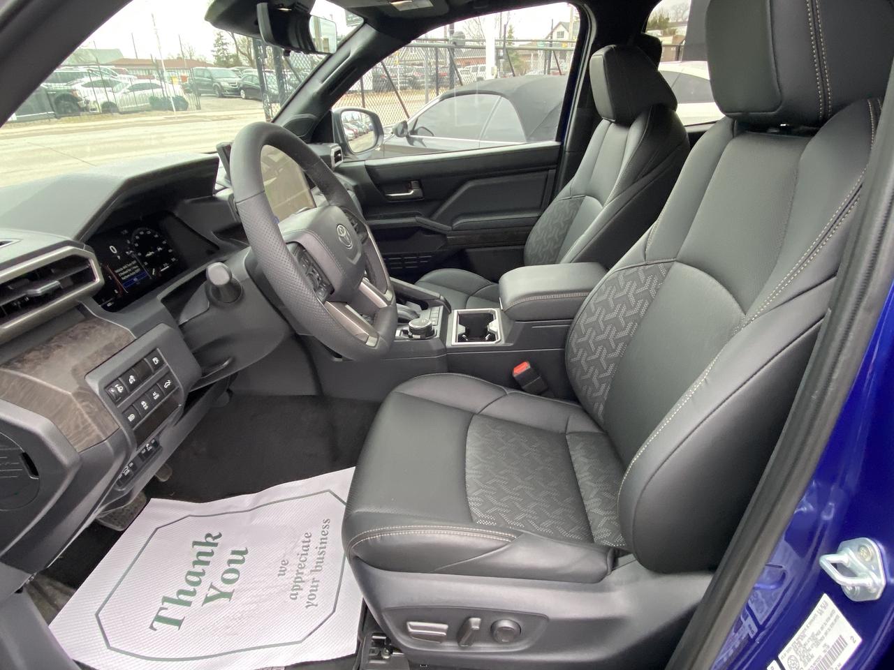 2025 Toyota Tacoma 4x4 Double Cab Auto Hybrid Photo