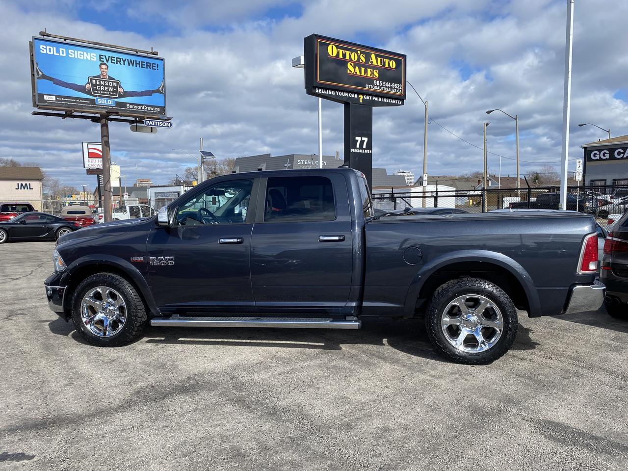 2018 RAM 1500 Laramie 4x4 Crew Cab 6'4  Box Photo0