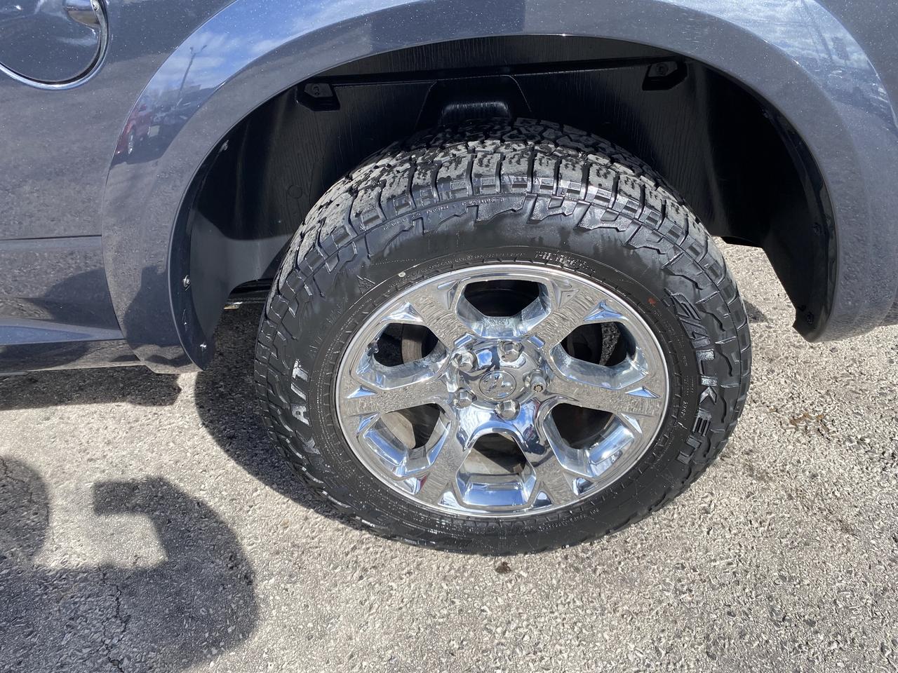 2018 RAM 1500 Laramie 4x4 Crew Cab 6'4  Box Photo