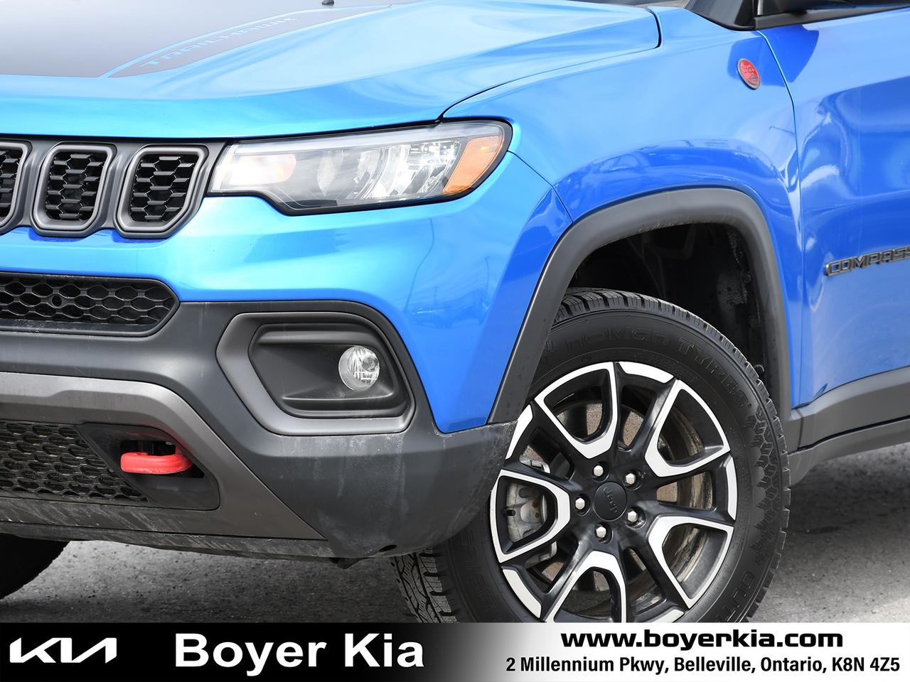 2024 Jeep Compass Trailhawk Sunroof Photo