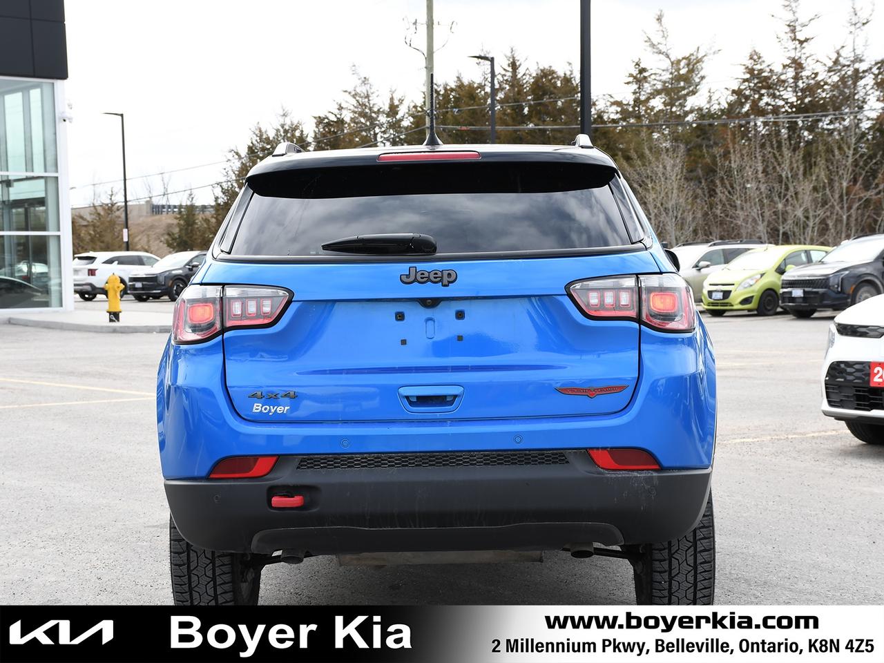 2024 Jeep Compass Trailhawk Sunroof Photo