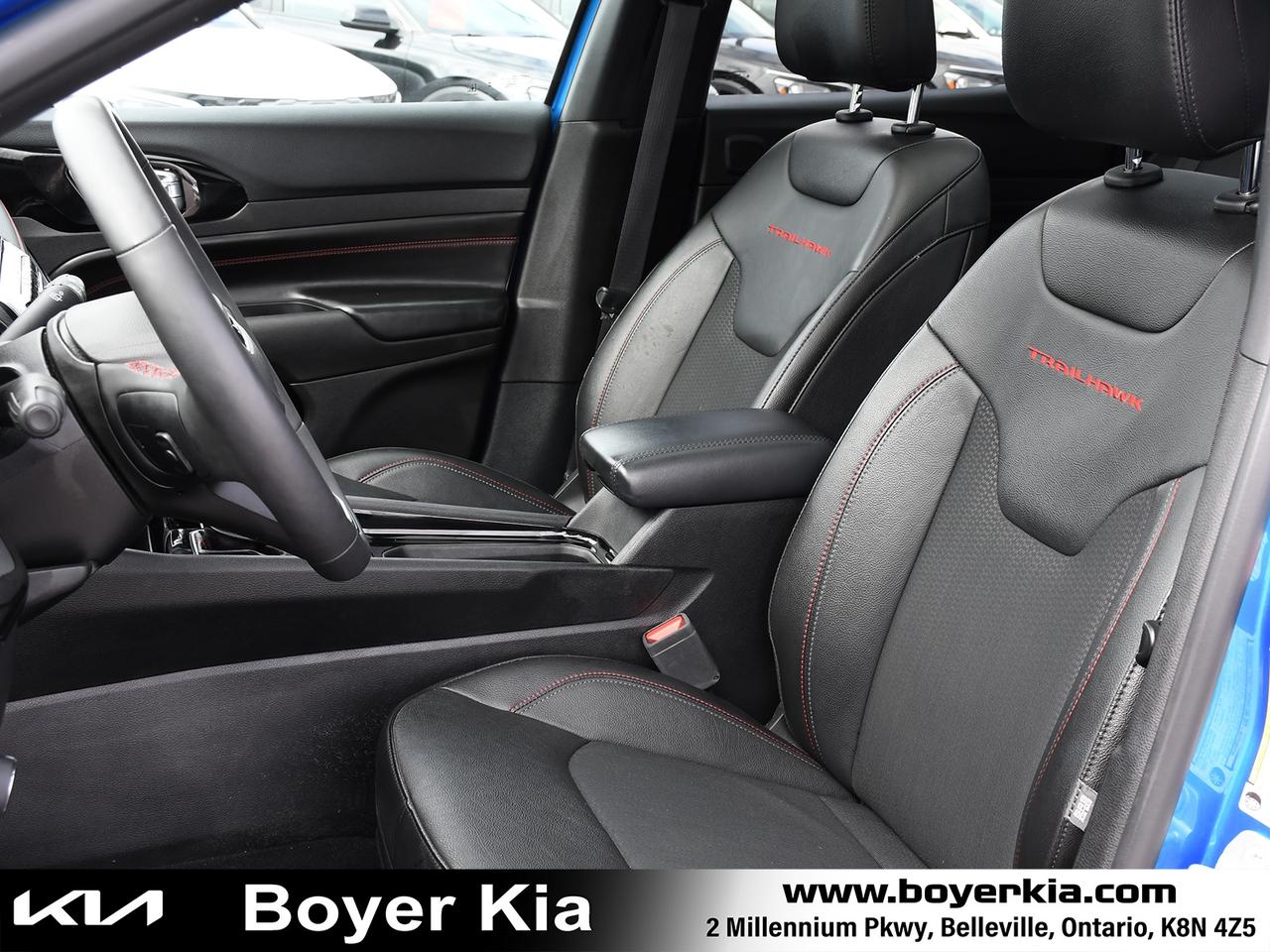 2024 Jeep Compass Trailhawk Sunroof Photo