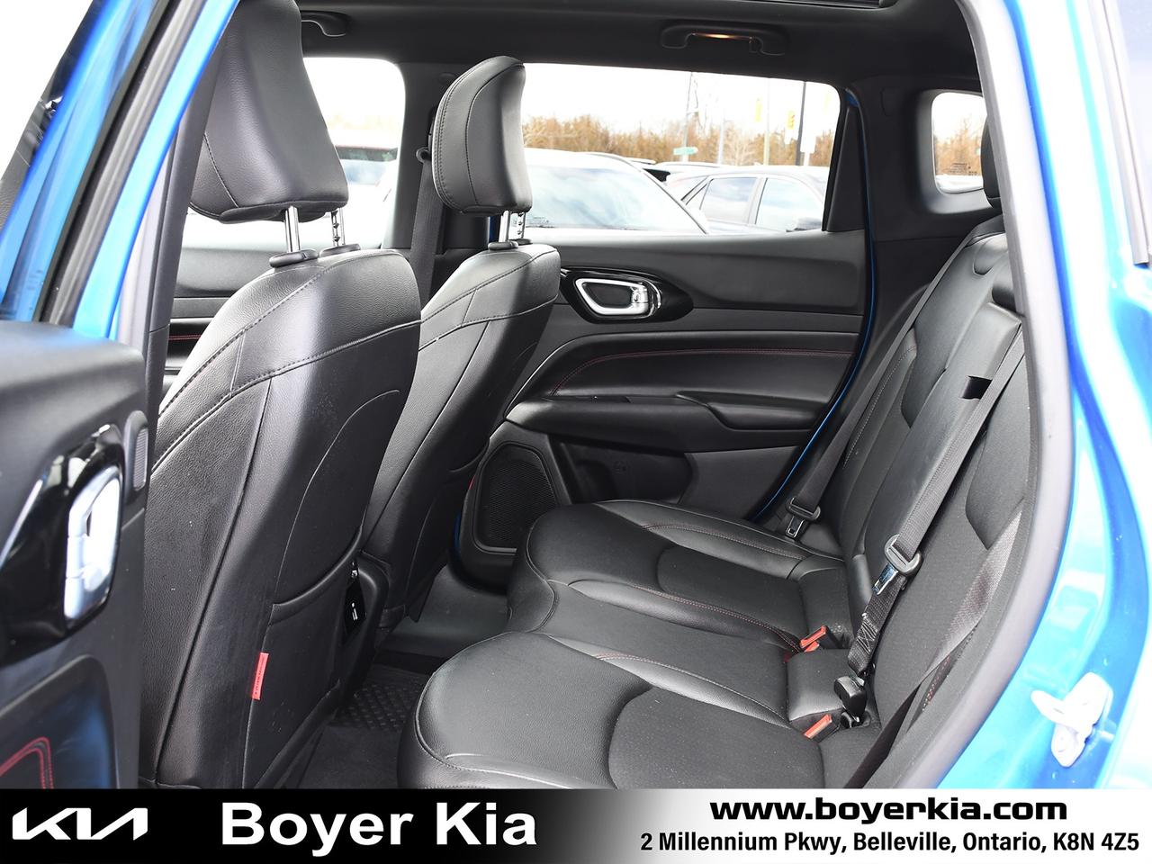 2024 Jeep Compass Trailhawk Sunroof Photo