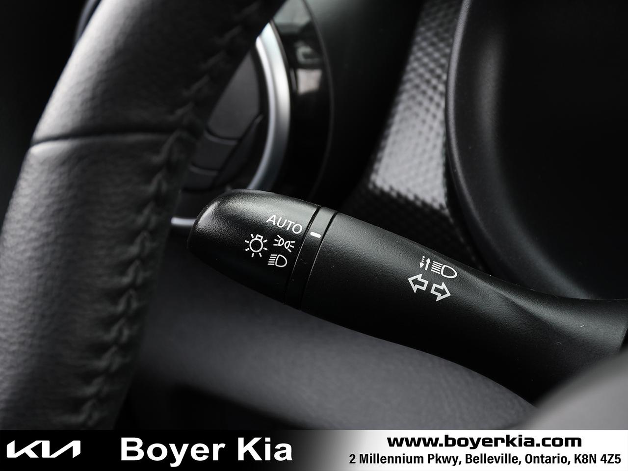 2024 Nissan Kicks SV Photo