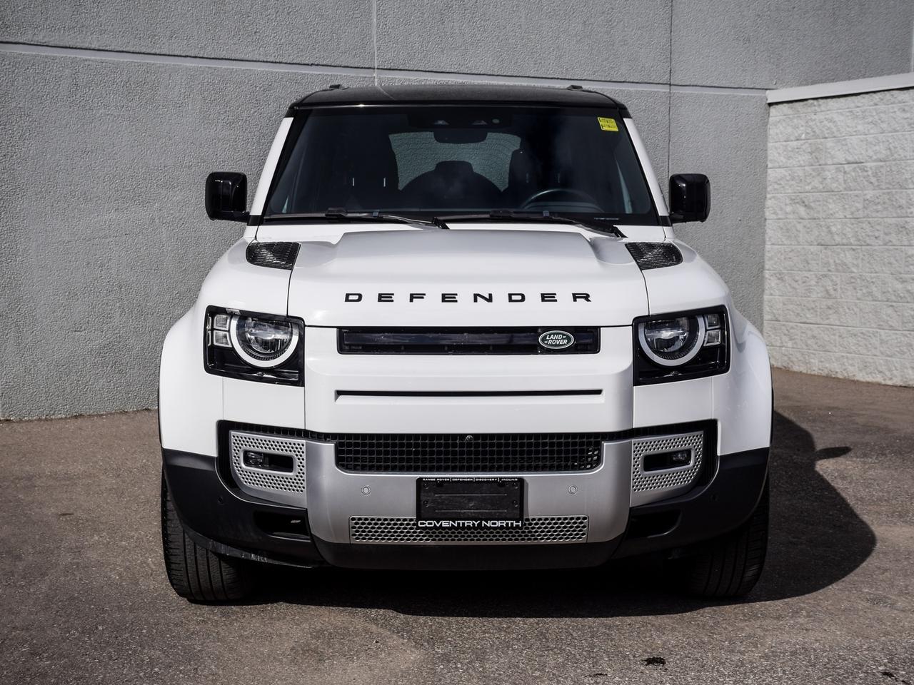 2023 Land Rover Defender S Photo