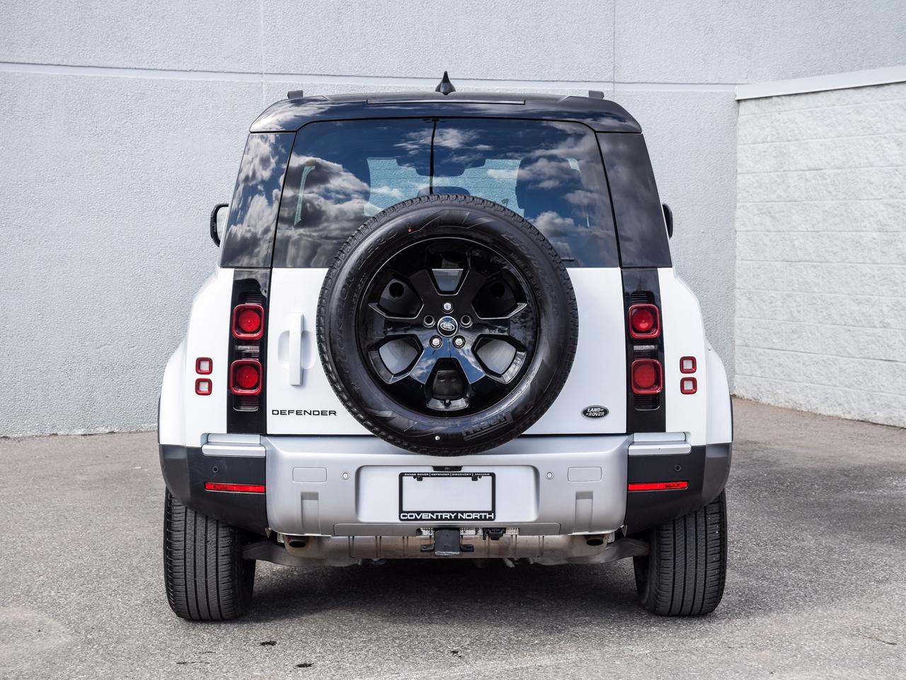 2023 Land Rover Defender S Photo4