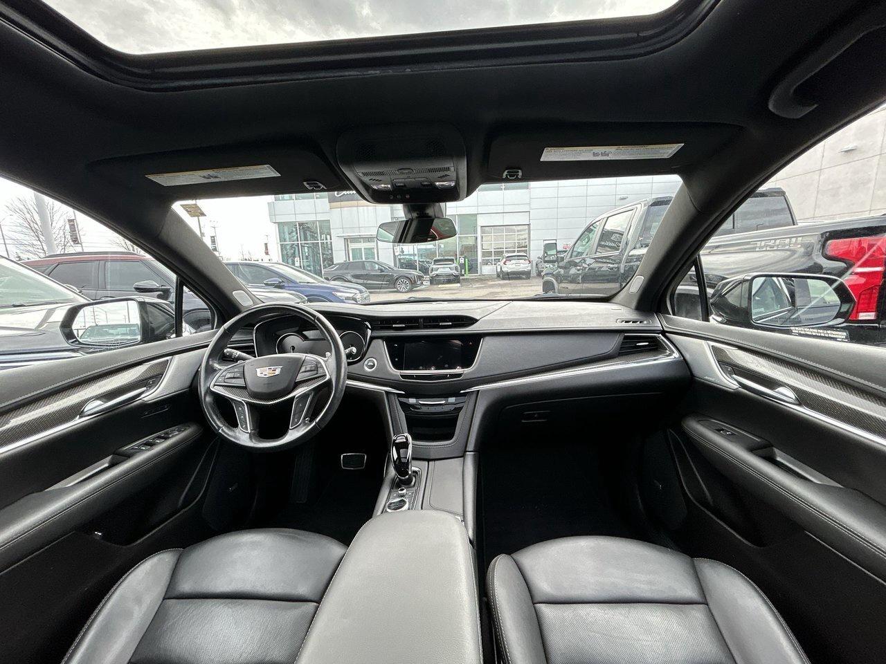 2023 Cadillac XT5 Sport Low KMs 3.6 V6 BOSE Audio Panoramic Sunroof Photo