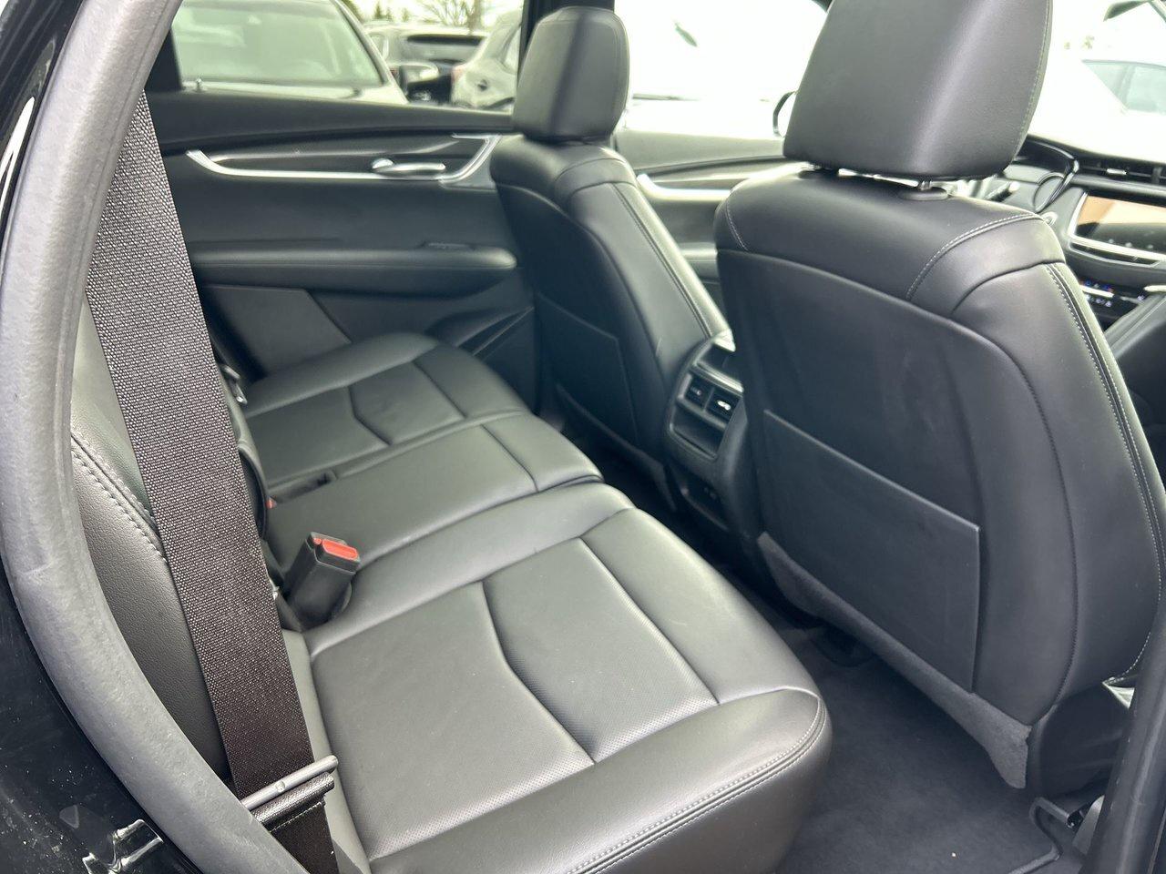 2023 Cadillac XT5 Sport Low KMs 3.6 V6 BOSE Audio Panoramic Sunroof Photo