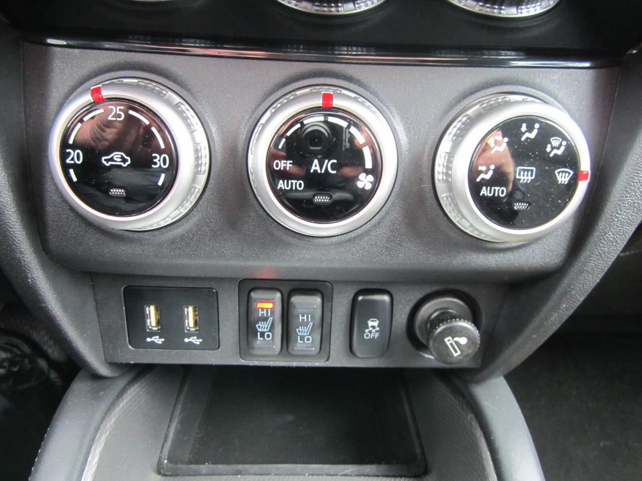 2021 Mitsubishi RVR SE AWC NO ACCIDENTS Photo