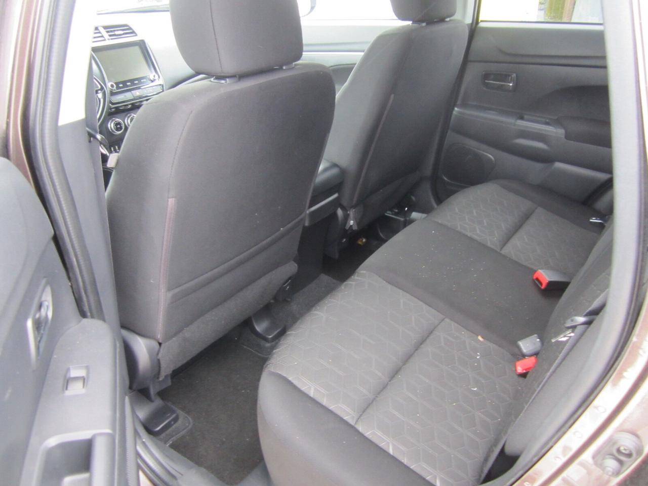 2021 Mitsubishi RVR SE AWC NO ACCIDENTS Photo