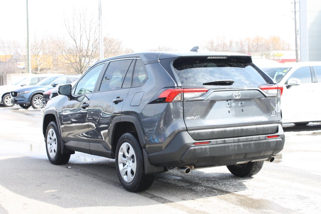 2025 Toyota RAV4 LE AWD Photo