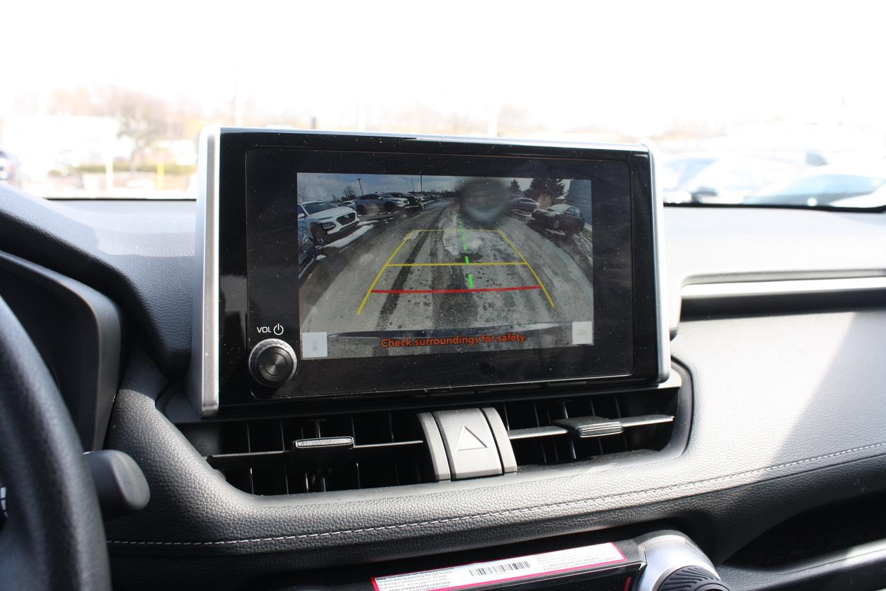 2025 Toyota RAV4 LE AWD Photo