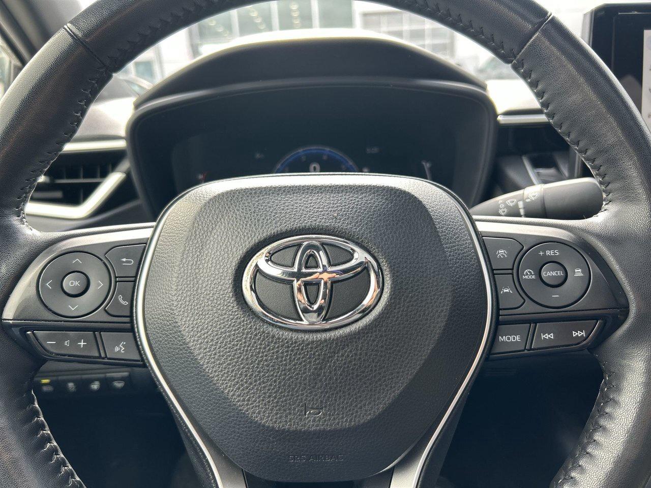 2024 Toyota Corolla Hybrid SE 17,000kms AWD Winter Tires Sunroof Photo