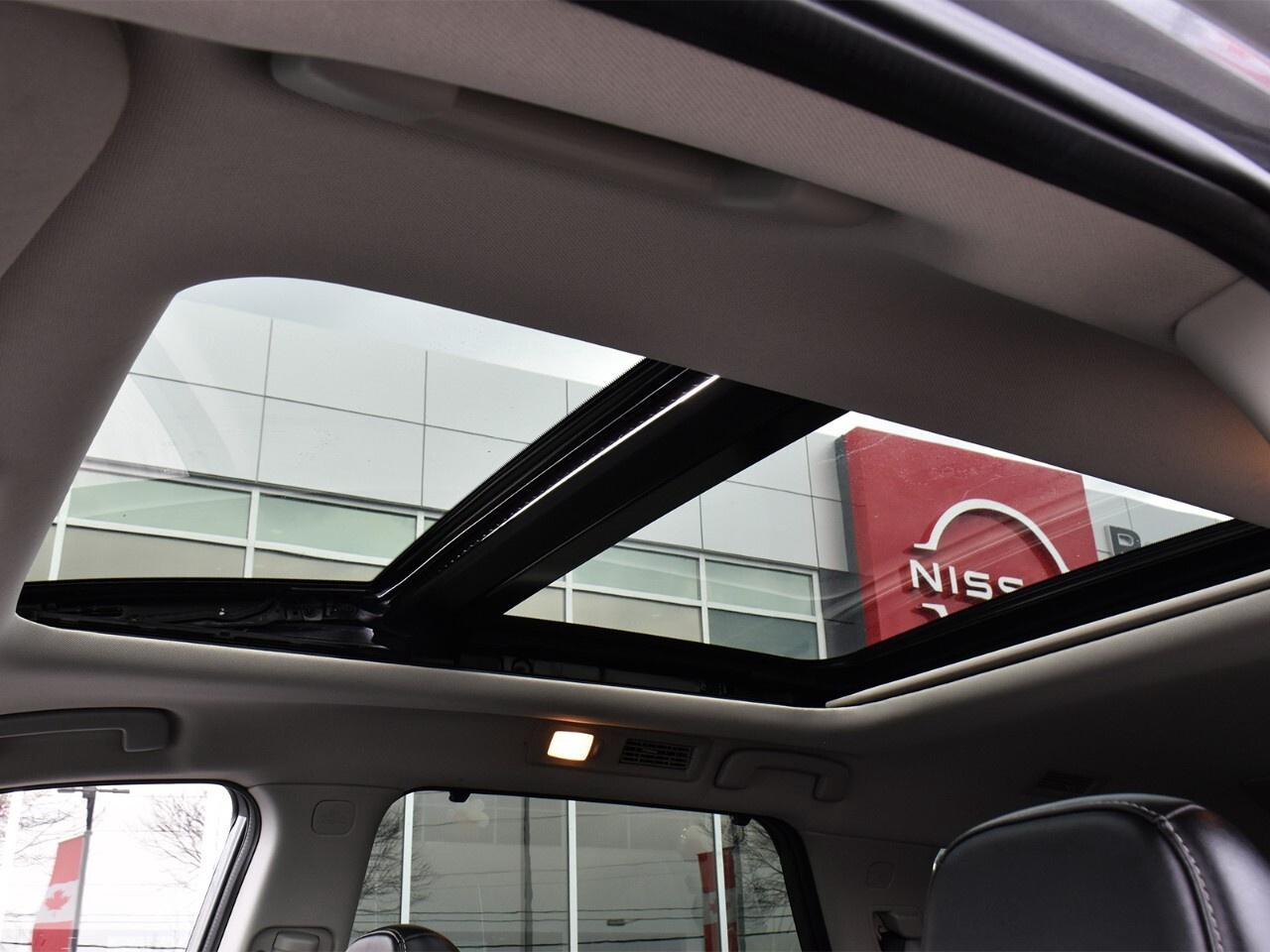 2022 Nissan Pathfinder PLATINUM, FULLY LOADED, BOSE AUDIO, APPLE CARPLAY Photo