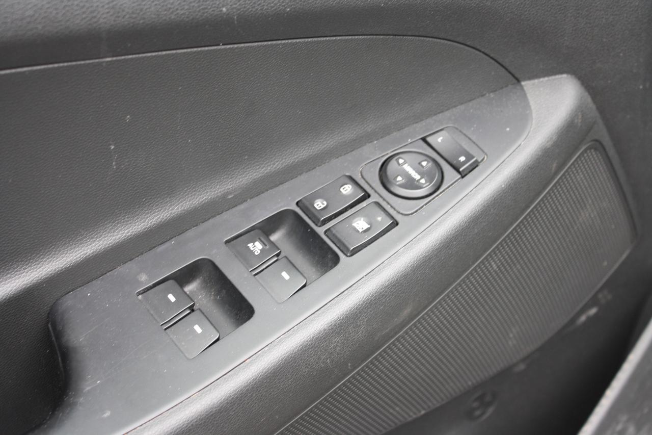 2017 Hyundai Tucson FWD 4dr 2.0L Premium Photo