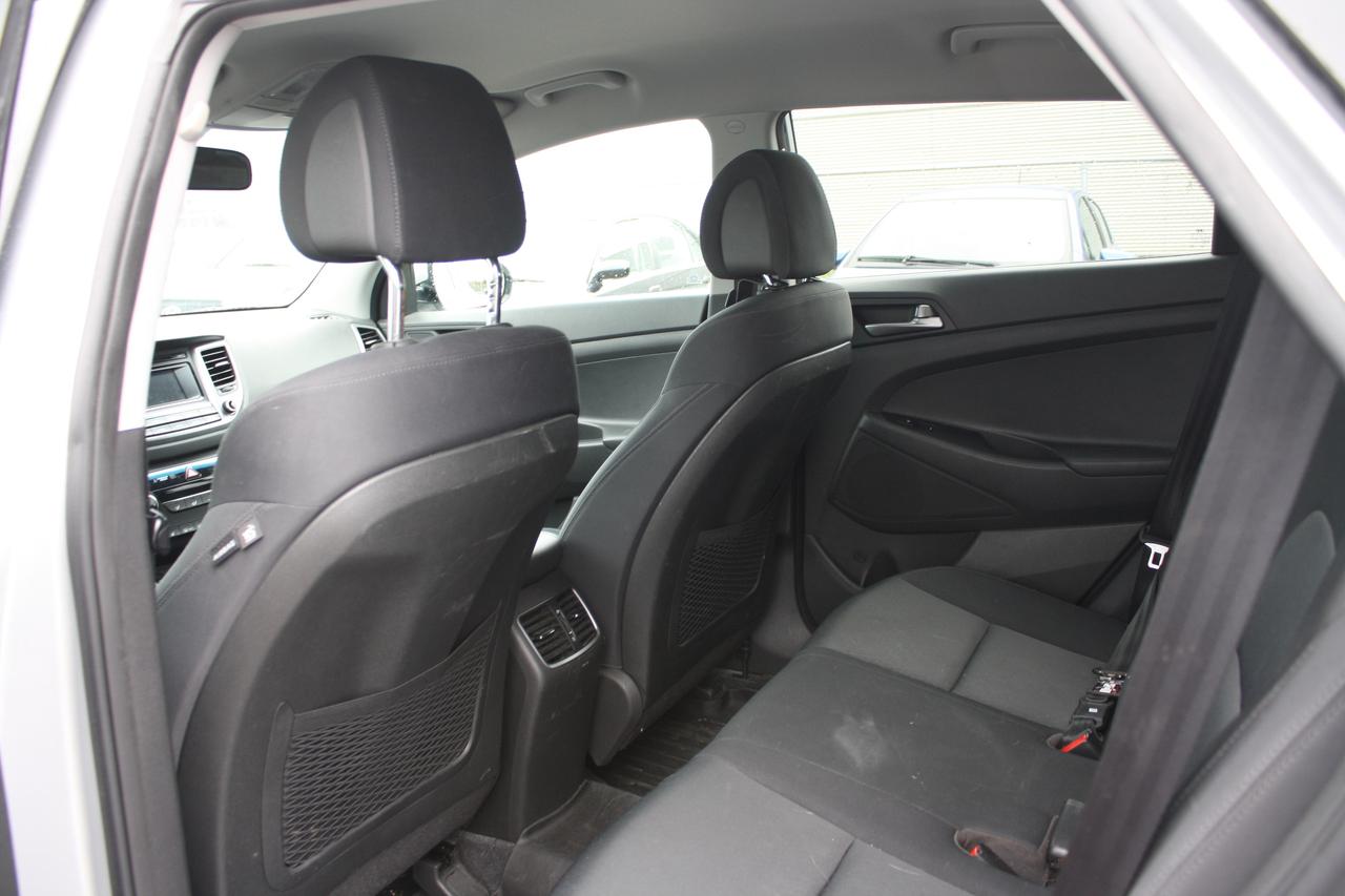 2017 Hyundai Tucson FWD 4dr 2.0L Premium Photo