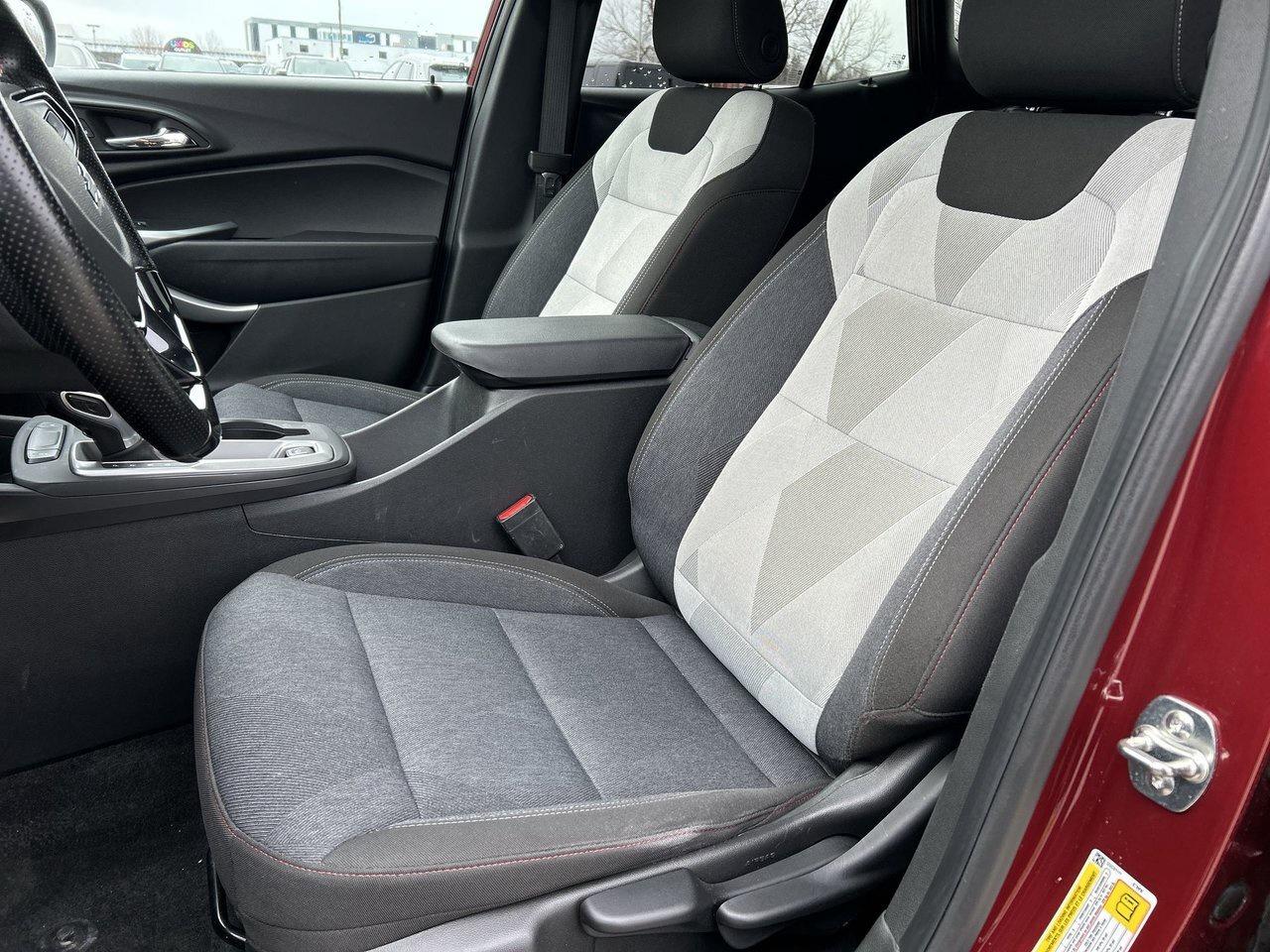 2024 Chevrolet Trax 1RS New Tires Sunroof Blind-Spot Remote Start Photo