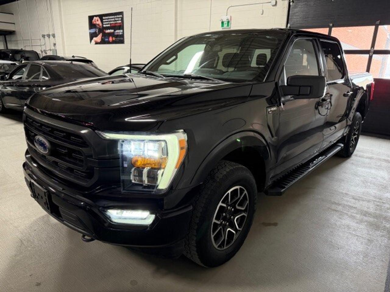 2022 Ford F-150 XLT SPORT 2.7 EcoBoost Navigation Supercrew Photo0