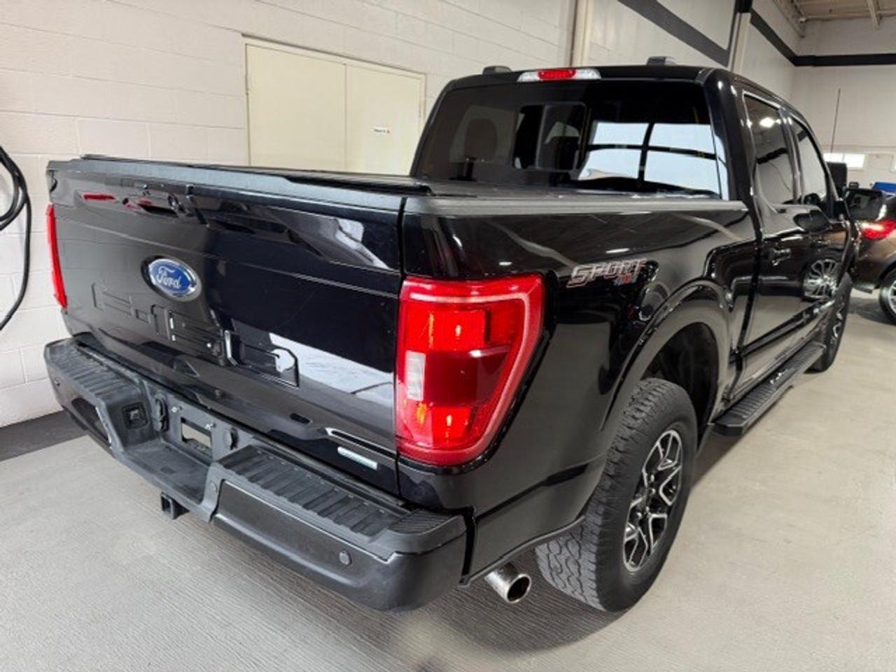 2022 Ford F-150 XLT SPORT 2.7 EcoBoost Navigation Supercrew Photo
