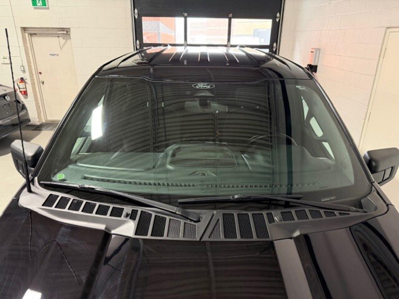 2022 Ford F-150 XLT SPORT 2.7 EcoBoost Navigation Supercrew Photo