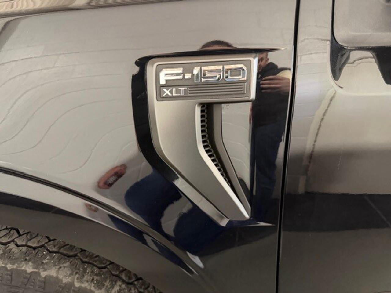 2022 Ford F-150 XLT SPORT 2.7 EcoBoost Navigation Supercrew Photo