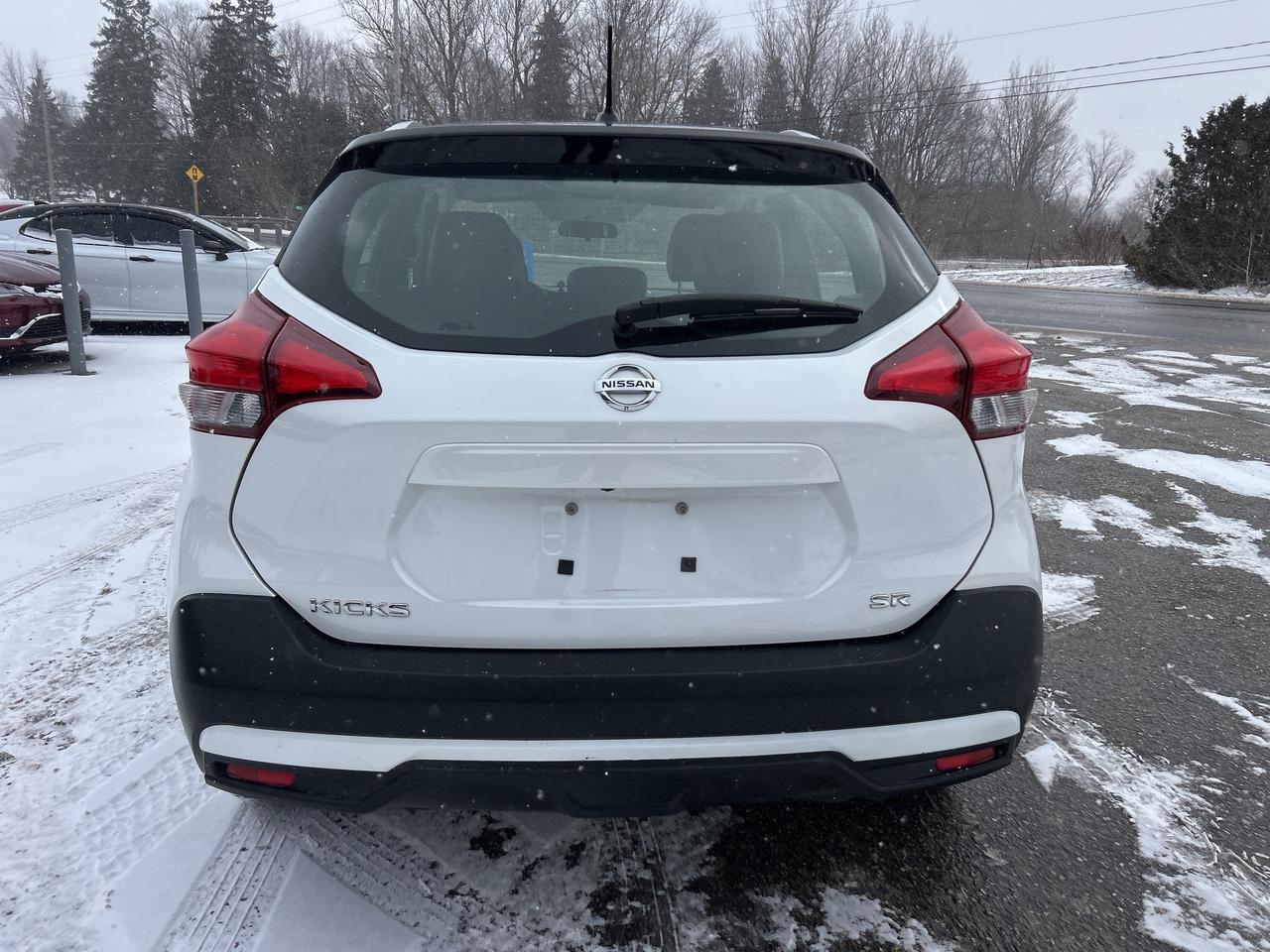 2019 Nissan Kicks SR, Bluetooth, Back Up Cam, Newly Reman CVT Photo