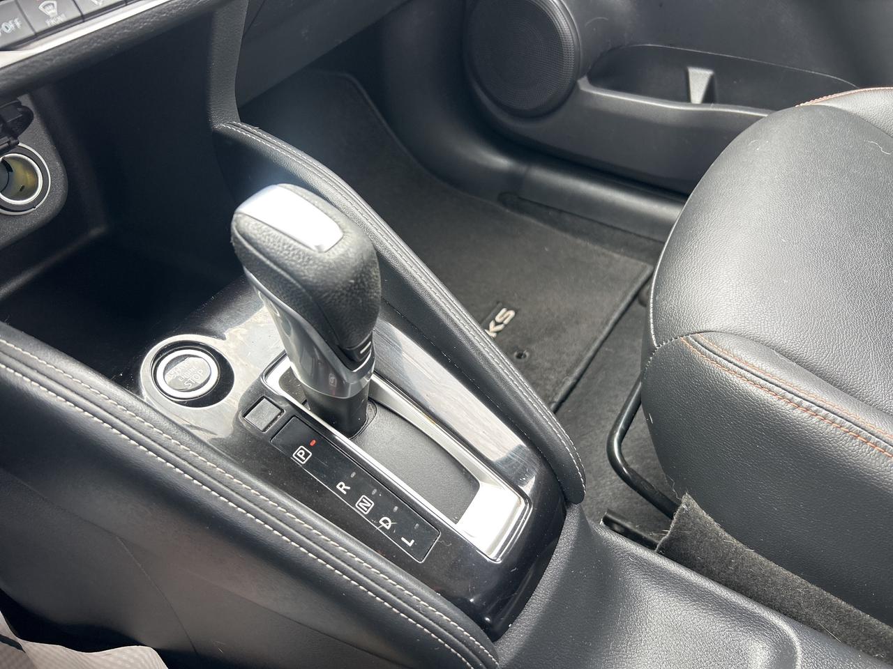 2019 Nissan Kicks SR, Bluetooth, Back Up Cam, Newly Reman CVT Photo