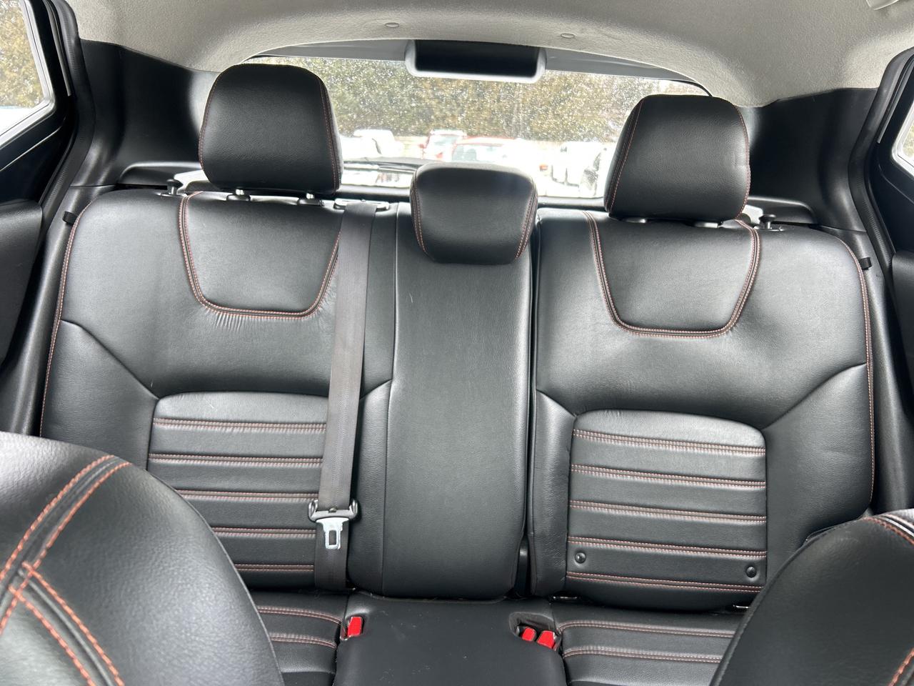 2019 Nissan Kicks SR, Bluetooth, Back Up Cam, Newly Reman CVT Photo