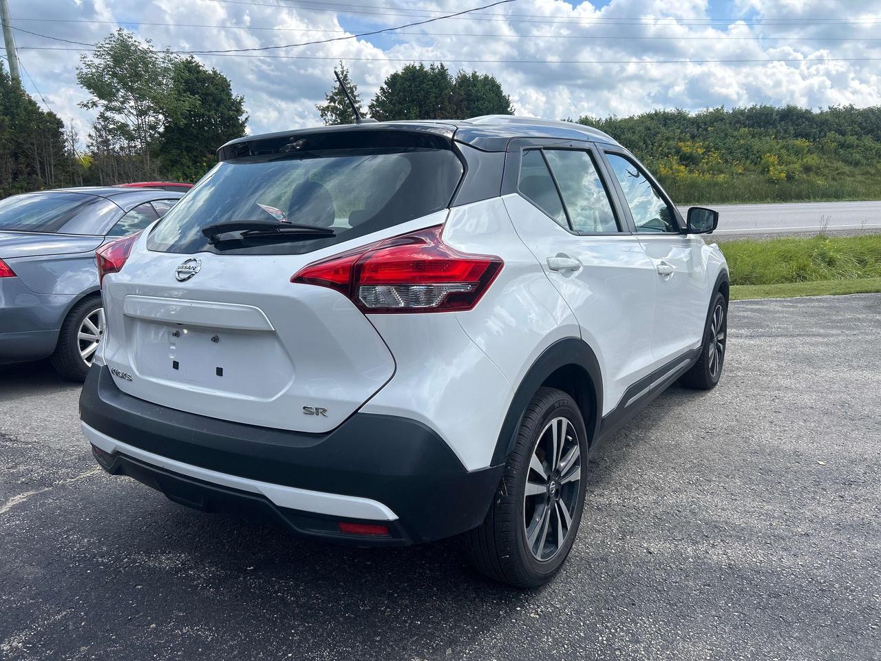 2019 Nissan Kicks SR, Bluetooth, Back Up Cam, Newly Reman CVT Photo