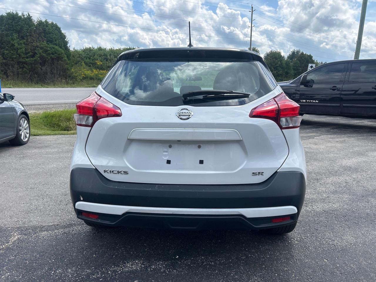 2019 Nissan Kicks SR, Bluetooth, Back Up Cam, Newly Reman CVT Photo