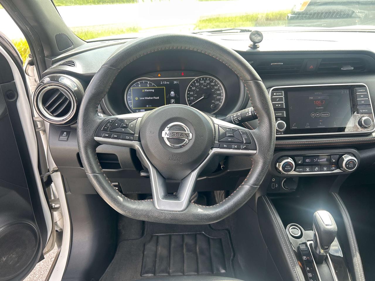 2019 Nissan Kicks SR, Bluetooth, Back Up Cam, Newly Reman CVT Photo