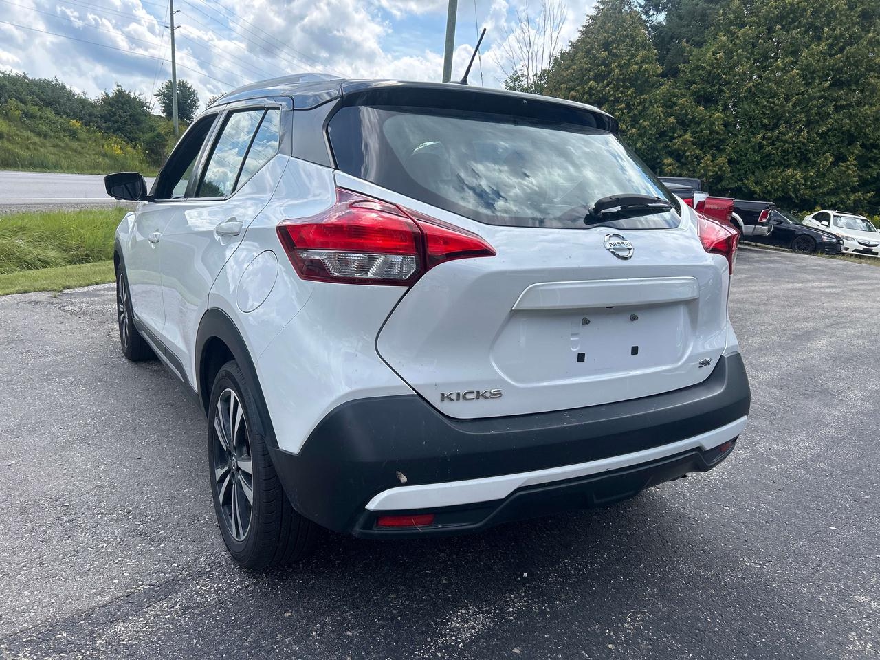 2019 Nissan Kicks SR, Bluetooth, Back Up Cam, Newly Reman CVT Photo