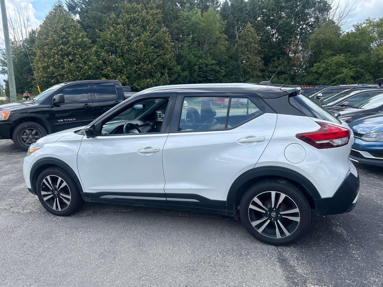 2019 Nissan Kicks SR, Bluetooth, Back Up Cam, Newly Reman CVT Photo
