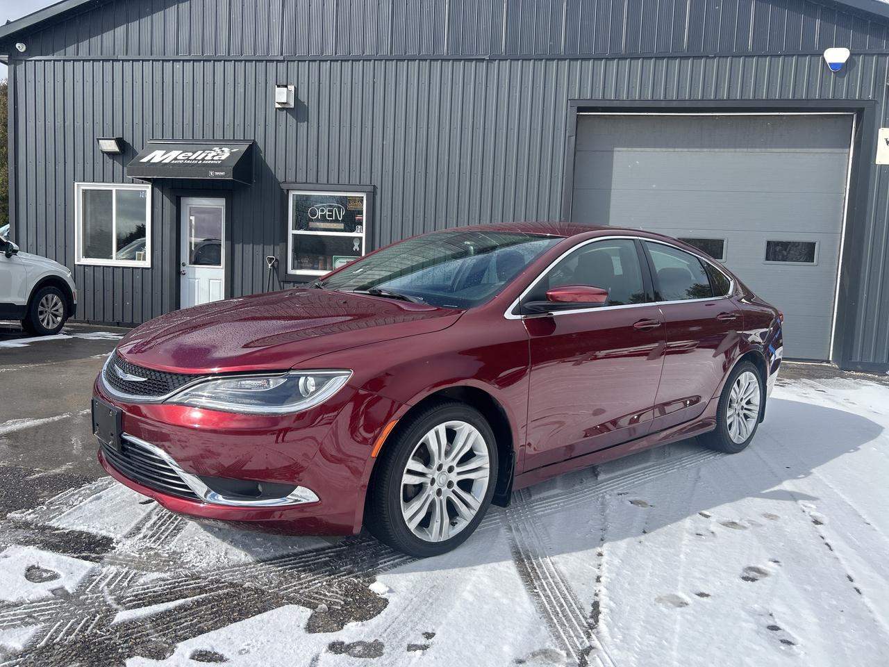 2016 Chrysler 200 Limited, LOW KM, 2 Sets of Tires, Bluetooth Photo